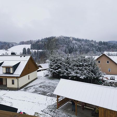 Apartman Mavis Kasperske Hory Exterior photo
